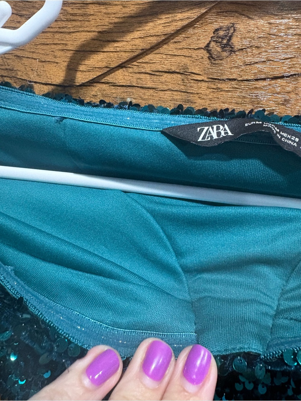Zara Sequin Crop - Picture 4 of 7
